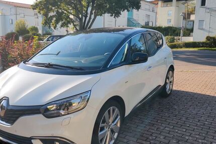 Renault Scenic 87.700 km 13.600 € Stuttgart 70374