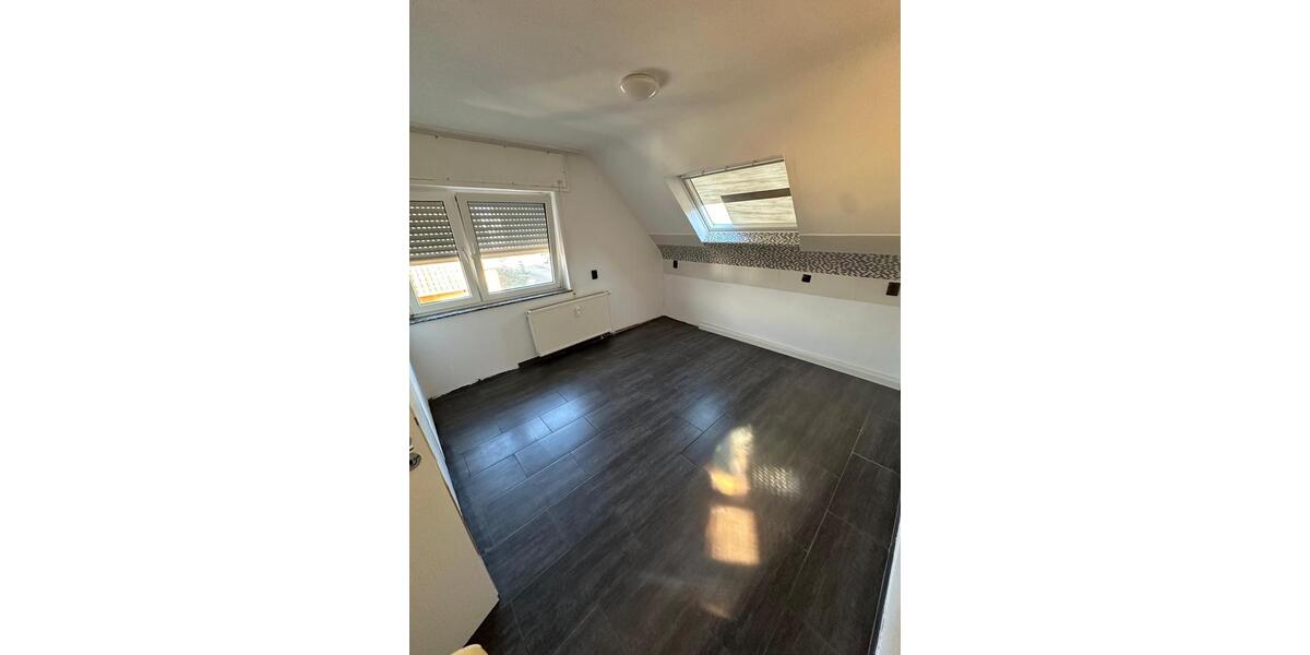 Etagenwohnung Bretten - 2 Zimmer, 70 m&sup2;, 1.150&euro; | Angebot:25554048