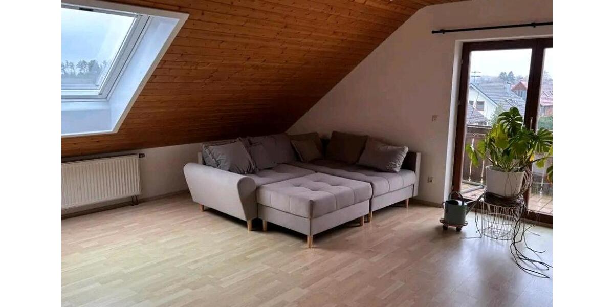Dachgeschoßwohnung Calw - 4 Zimmer, 105 m&sup2;, 1.050&euro; | Angebot:26091626