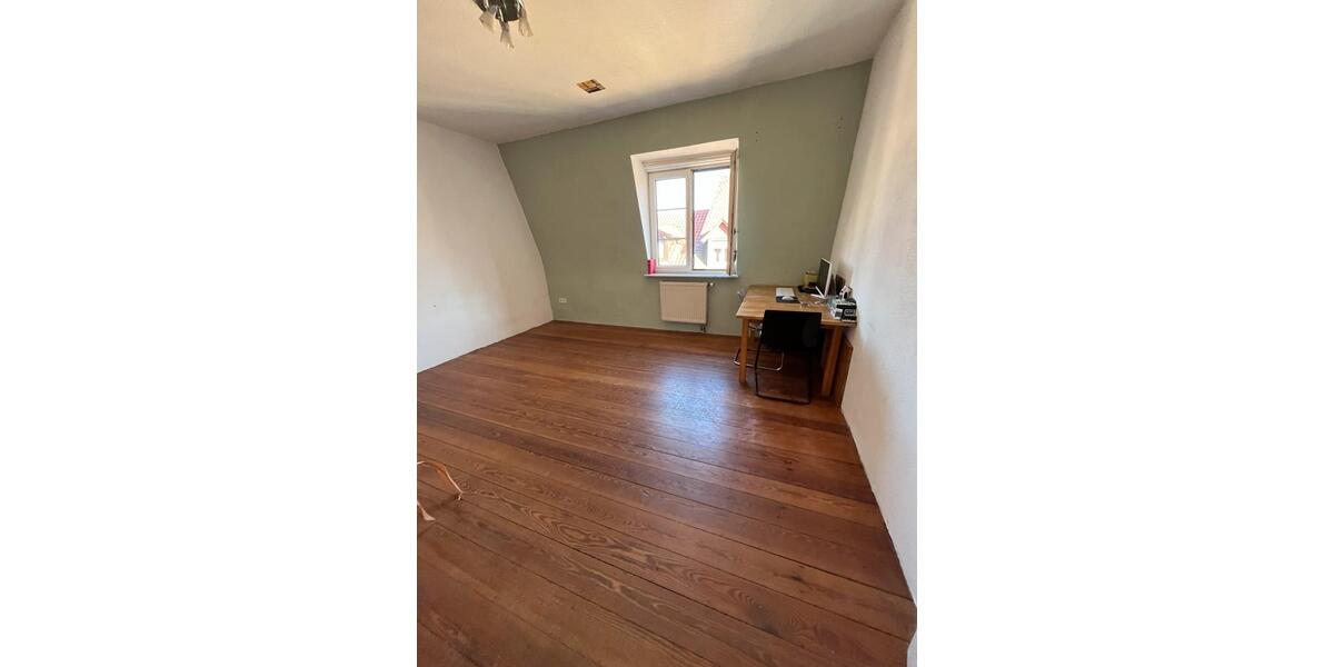 Etagenwohnung Karlsruhe Hagsfeld - 5 Zimmer, 130 m&sup2;, 550&euro; | Angebot:26439160
