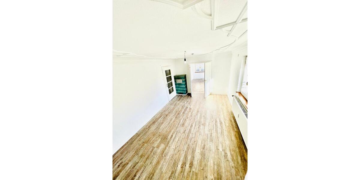 3-Zi.-EG-Whg in PF-Eutingen – Erstbezug Bad & überdachte Terrasse 3 zimmer