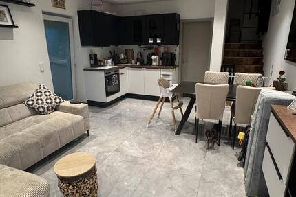 Haus Leonberg - 3.5 Zimmer, 85 m&sup2;, 1.500&euro; | Angebot:27617688