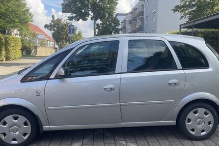 Opel Meriva 80.000 km 3.400 € Stuttgart 70376