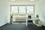 Modernes ruhiges Büro mit viel Tageslicht im 1.OG- ab 2 EURm²!* zimmer