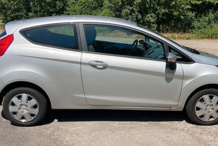 Ford Fiesta 98.226 km 4.950 &euro; Calw 75365