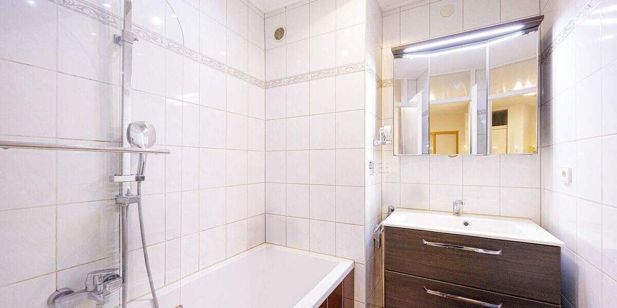 Etagenwohnung Sachsenheim Großsachsenheim - 3 Zimmer, 78 m&sup2;, 225.000&euro; | Angebot:25775336