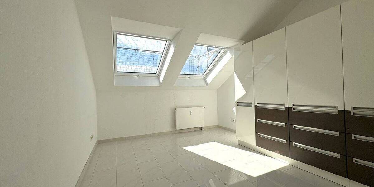 Etagenwohnung Bretten - 3 Zimmer, 104 m&sup2;, 399.000&euro; | Angebot:25706285