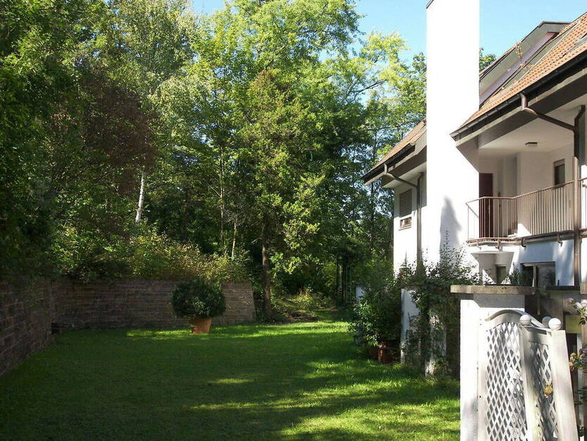 Sonnige 2 Zi Wohnung Gerlingen Panoramastr. mit Balkon + Loggia