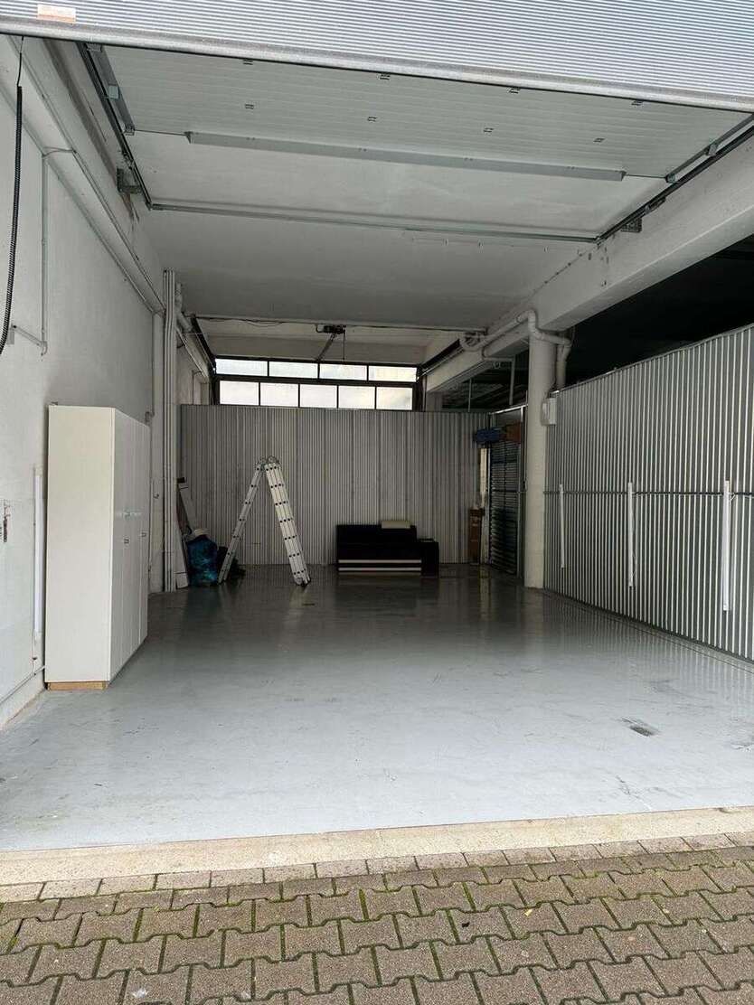 Halle in Pforzheim 1.100 € 60 m² zimmer