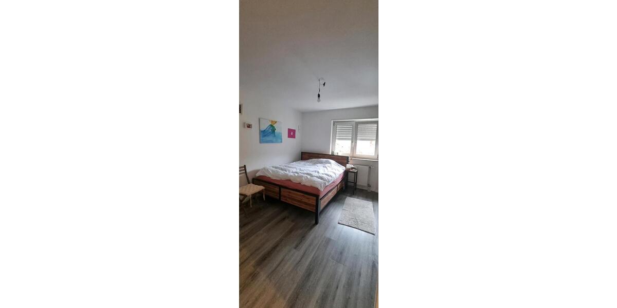 Etagenwohnung Remchingen - 4 Zimmer, 94 m&sup2;, 1.050&euro; | Angebot:25173360