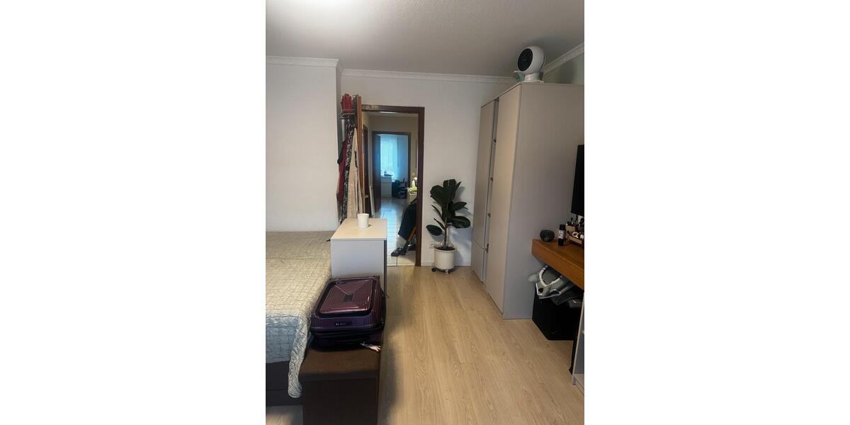 3-Zimmer Maisonette mit eigenem Eingang, Terrasse, Balkon und TG 3 zimmer