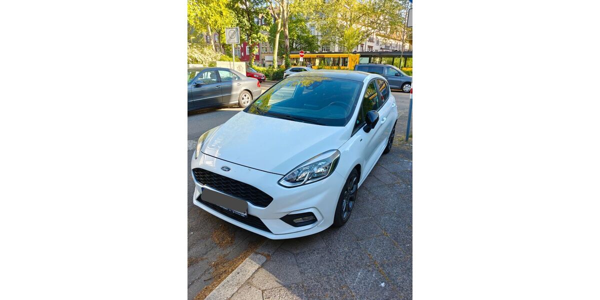 Ford Fiesta 83.000 km 11.800 &euro; Karlsruhe 76185