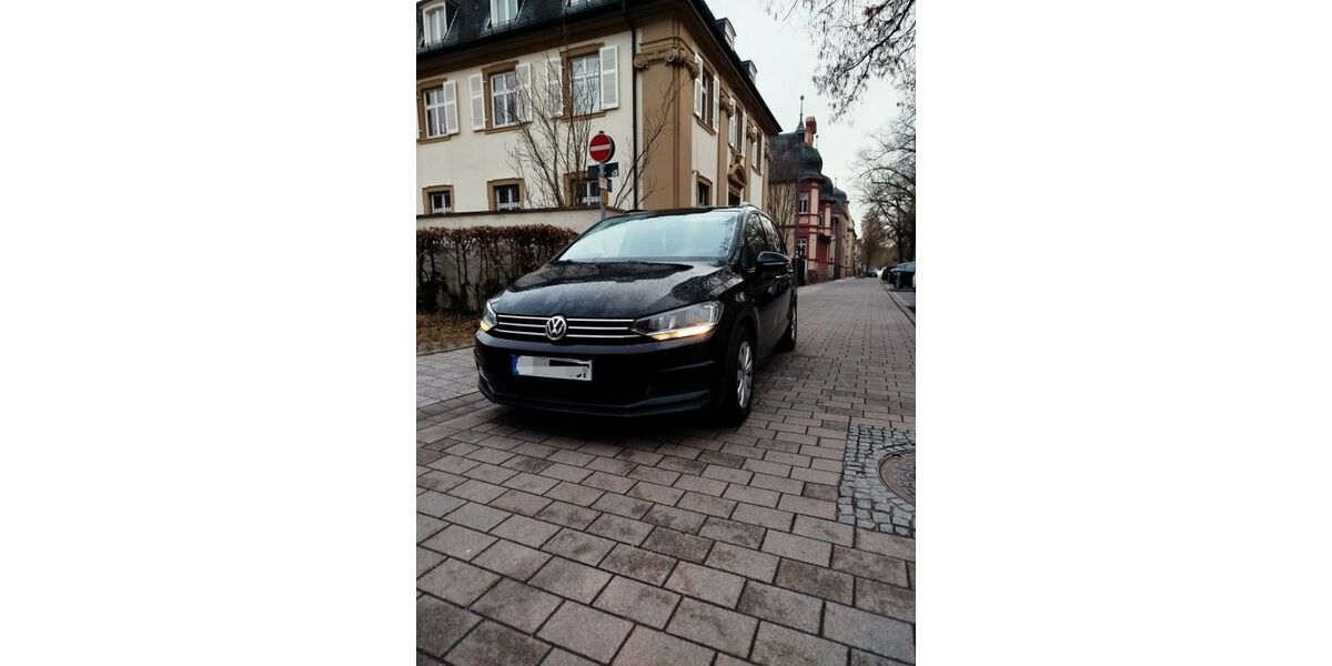 VW Touran 170.000 km 15.999 &euro; Bruchsal 76646
