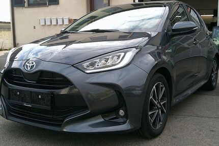Toyota Yaris 69.800 km 14.990 € Sindelfingen 71065