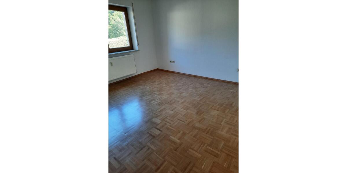 Erdgeschoßwohnung Zaisenhausen - 4 Zimmer, 125 m&sup2;, 900&euro; | Angebot:26367604