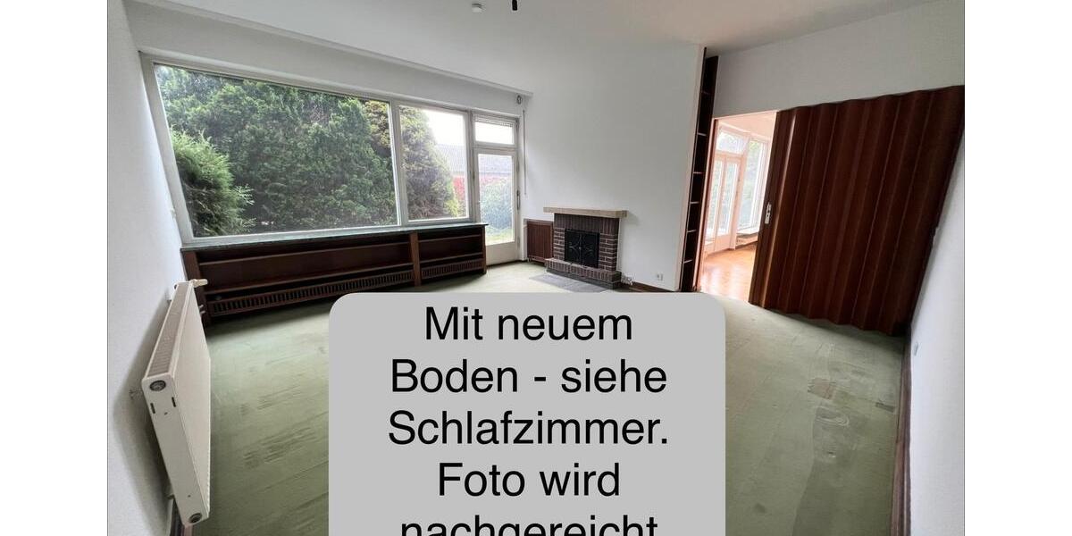 Renovierte helle 135 m² Wohnung mit Altbaucharme. 5 zimmer