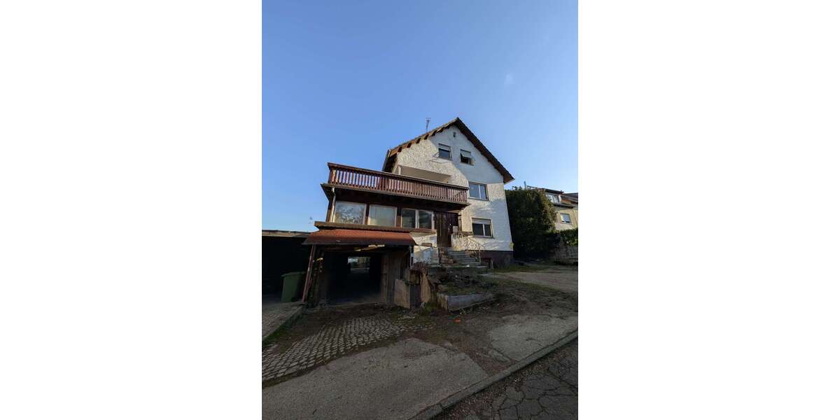 Einfamilienhaus Malsch-Waldprechtsweier Waldprechtsweier - 8 Zimmer, 200 m&sup2;, 340.000&euro; | Angebot:26930685