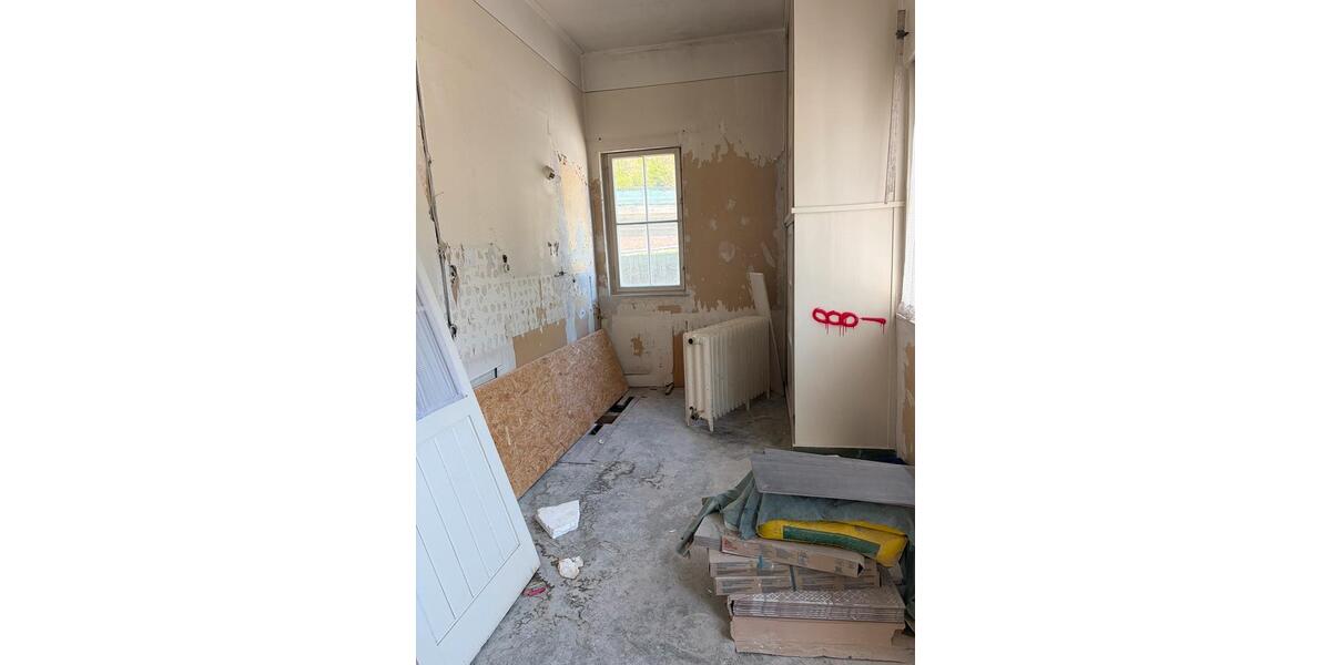 Etagenwohnung Pforzheim Dillweißenstein - 7 Zimmer, 207 m&sup2;, 1.700&euro; | Angebot:26306168