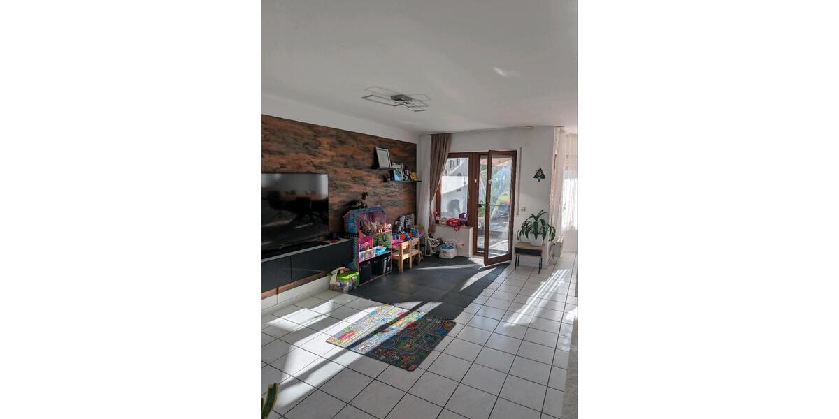 Attraktives 5 Zimmer Reihenendehaus mit EBK und Partykeller!! 5 zimmer