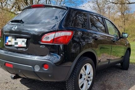 Nissan Qashqai 125.778 km 7.700 &euro; Mühlacker 75417