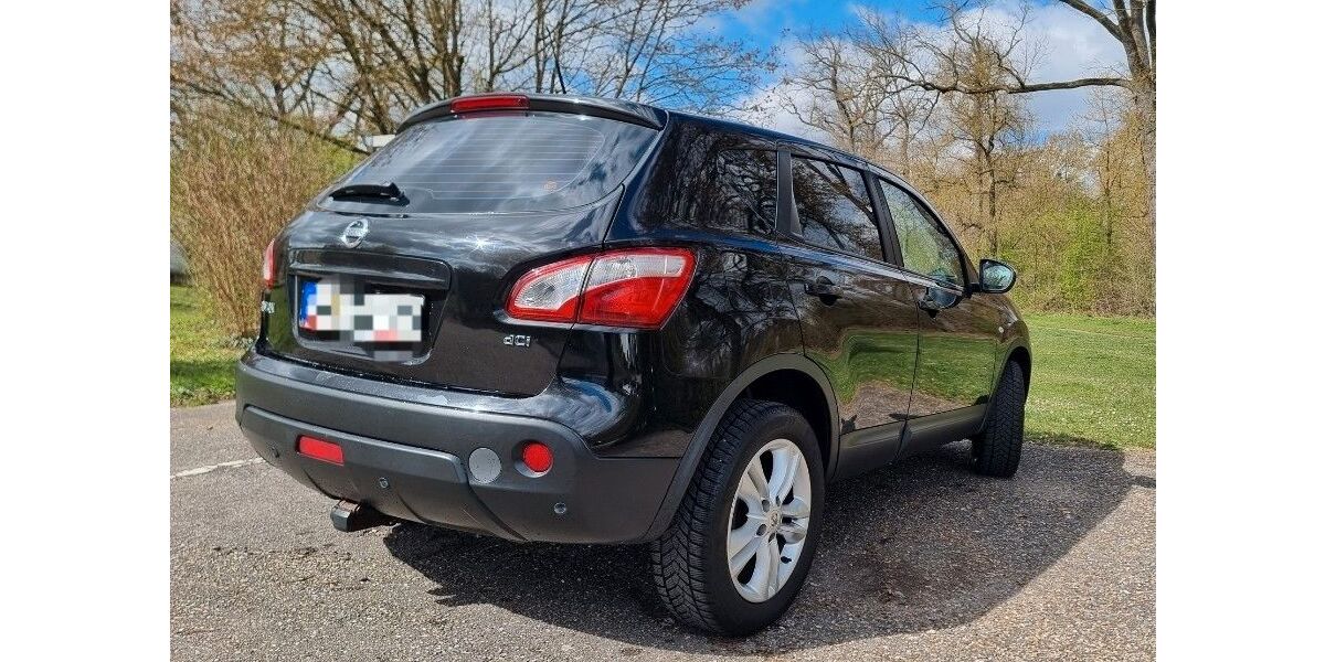Nissan Qashqai 125.778 km 7.700 &euro; Mühlacker 75417