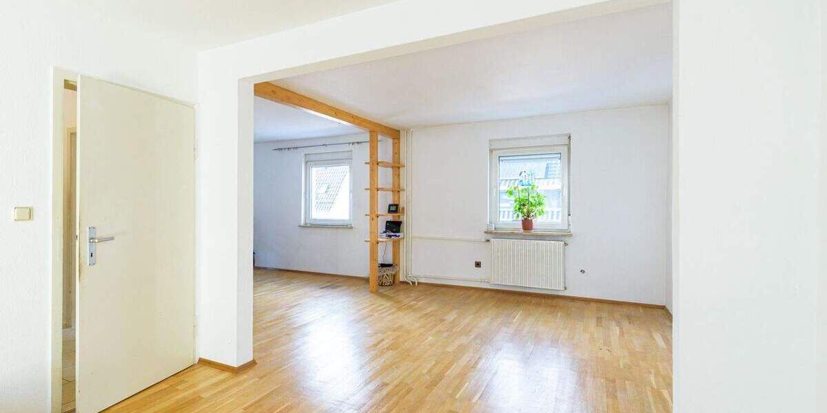 Doppelhaushälfte Pforzheim Huchenfeld - 6 Zimmer, 124 m&sup2;, 350.000&euro; | Angebot:23851785