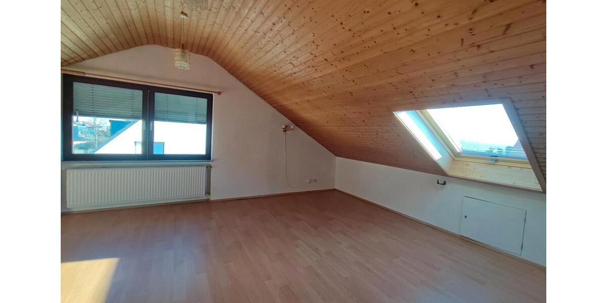 Doppelhaushälfte Leonberg - 6 Zimmer, 146 m&sup2;, 500.000&euro; | Angebot:27142346