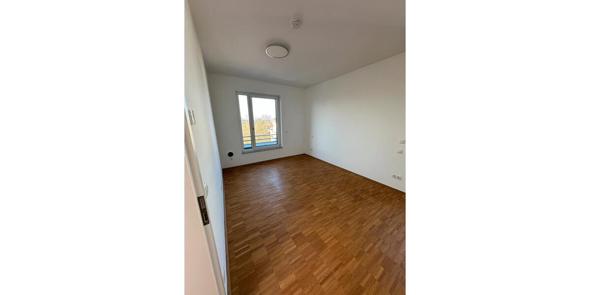 Einfamilienhaus Pforzheim Nordstadt - 2 Zimmer, 83 m&sup2;, 1.550&euro; | Angebot:25804691