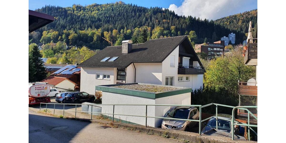 Erdgeschoßwohnung Bad Wildbad - 3 Zimmer, 90 m&sup2;, 164.000&euro; | Angebot:26538181