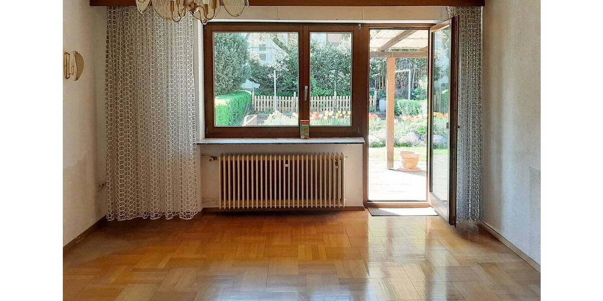 Reihenmittelhaus Ditzingen - 7 Zimmer, 162 m&sup2;, 540.000&euro; | Angebot:26477778