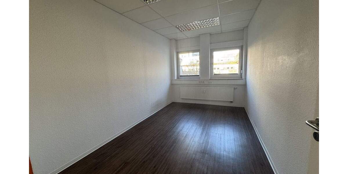 Gewerbeobjekt Karlsruhe - Innenstadt Kern Neureut - 3.870&euro; | Angebot:25682183