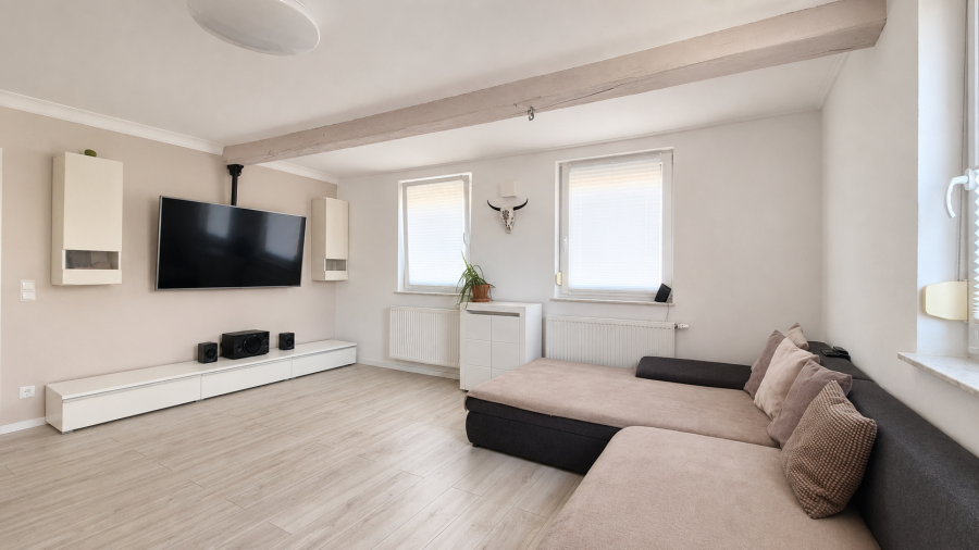 Provisionsfrei* A+ Altbau am Marktplatz: Mehrfamilienhaus (3 WE) mit Wärmepumpe — provisionsfrei - Mehrfamilienhaus, Wohnhaus Birkenfeld | Angebot:27113629