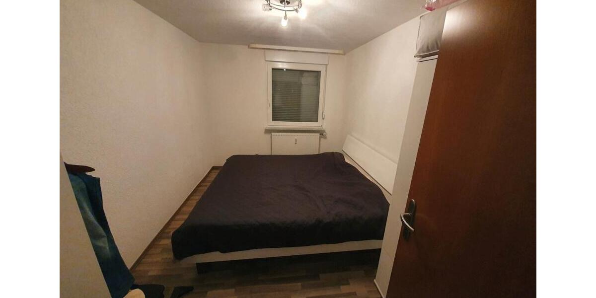 Etagenwohnung Mühlacker - 3 Zimmer, 90 m&sup2;, 1.060&euro; | Angebot:26395522