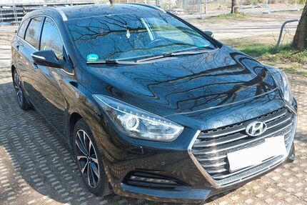 Hyundai i40 146.400 km 8.950 &euro; Pforzheim 75175