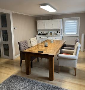 GRÜNE OASE MIT SAUNA & MEHREREN TERRASSEN - Einfamilienhaus Sindelfingen Darmsheim | Angebot:26884790