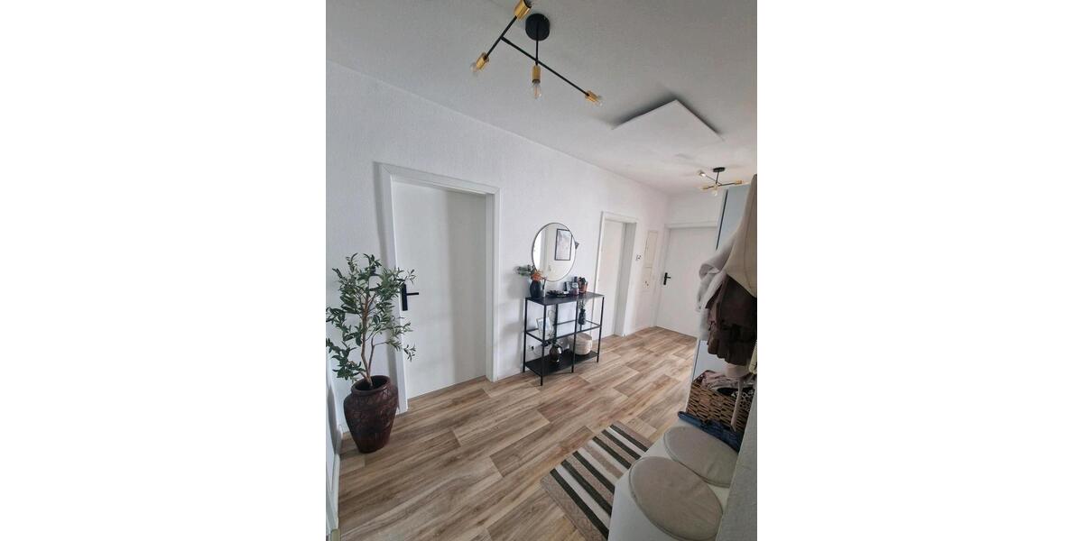Etagenwohnung Schwieberdingen - 3 Zimmer, 81 m&sup2;, 268.900&euro; | Angebot:25649855