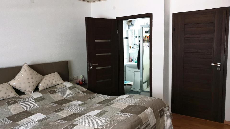 4 Zimmer plus 1 Zimmer im Dachgeschoss 4 zimmer