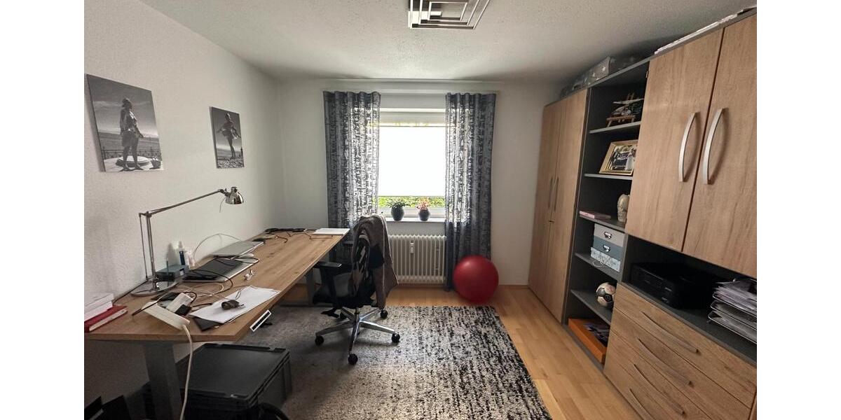 Etagenwohnung Pforzheim Nordstadt - 3 Zimmer, 85 m&sup2;, 250.000&euro; | Angebot:26957469