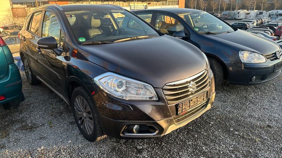 Suzuki SX4 51.000 km 10.999 € Sindelfingen 71065