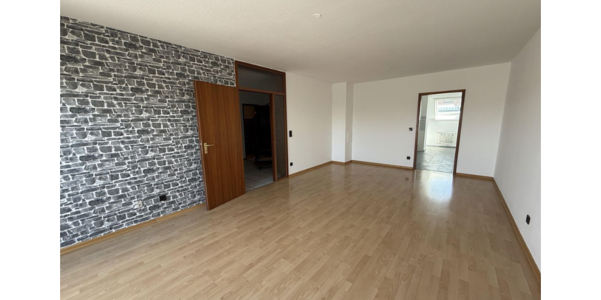 4 Zimmer Wohnung über den Dächern vor Karlsruhe 5 zimmer