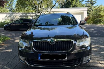 Skoda Superb 110.890 km 8.900 &euro; Karlsruhe 76228