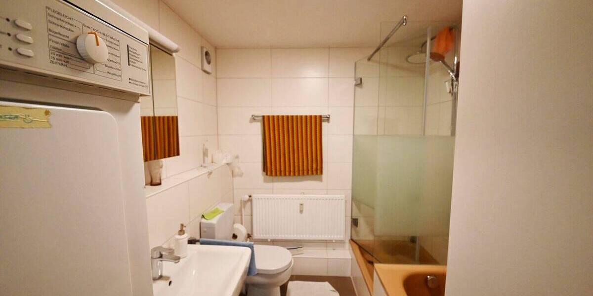 Etagenwohnung Karlsruhe Innenstadt-West - 2 Zimmer, 65 m&sup2;, 260.000&euro; | Angebot:25736923