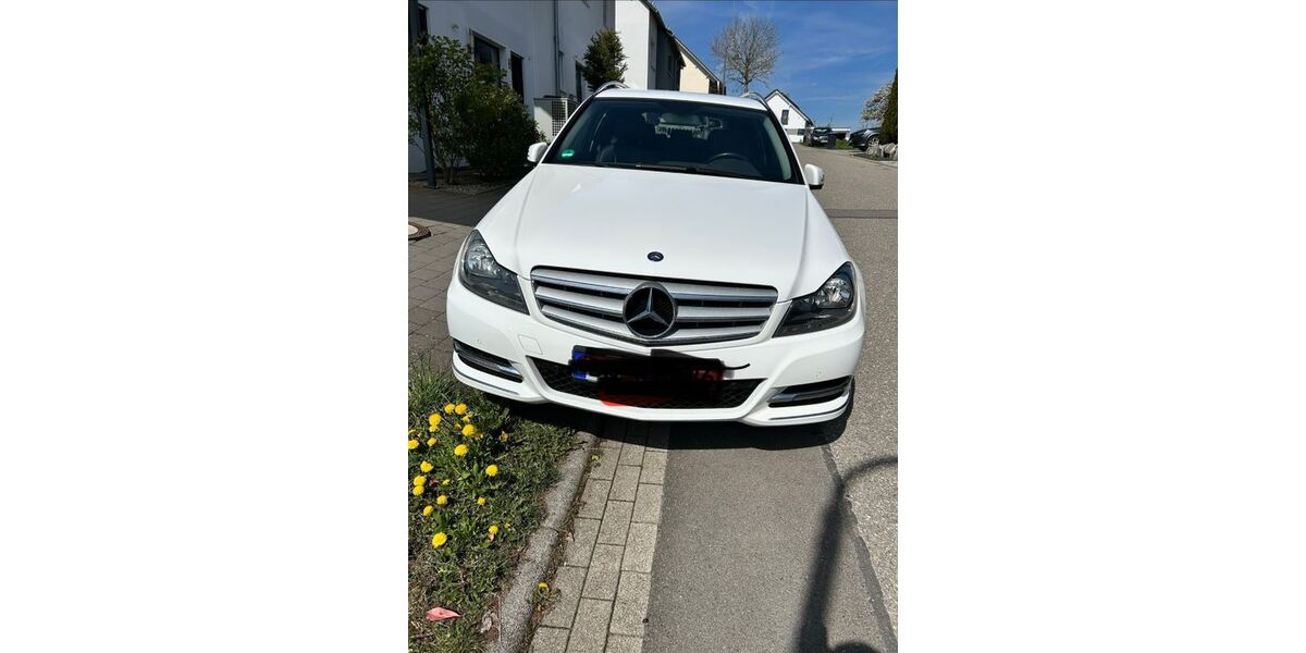 Mercedes-Benz C 180 160.000 km 8.999 &euro; Deckenpfronn 75392
