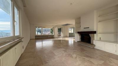 LICHTDURCHFLUTET, GROßZÜGIG UND HELL 3 zimmer