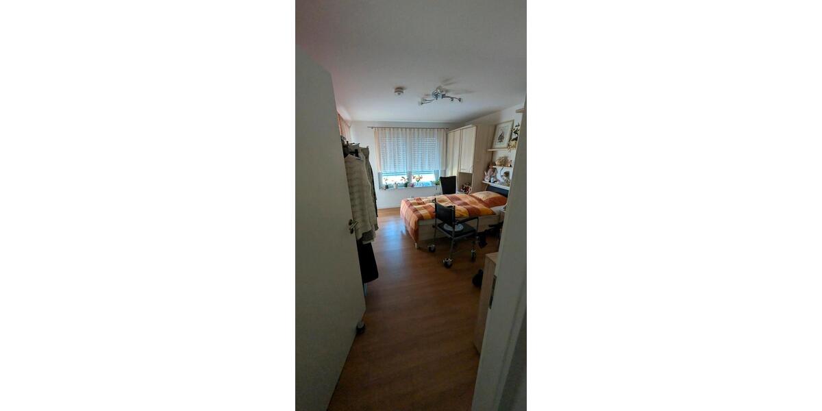 Etagenwohnung Gechingen - 2 Zimmer, 64 m&sup2;, 300.000&euro; | Angebot:27223246