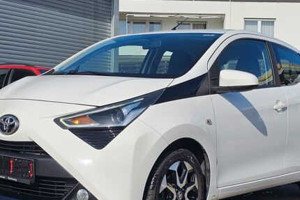 Toyota Aygo (X) 131.051 km 8.800 &euro; Leonberg 71229