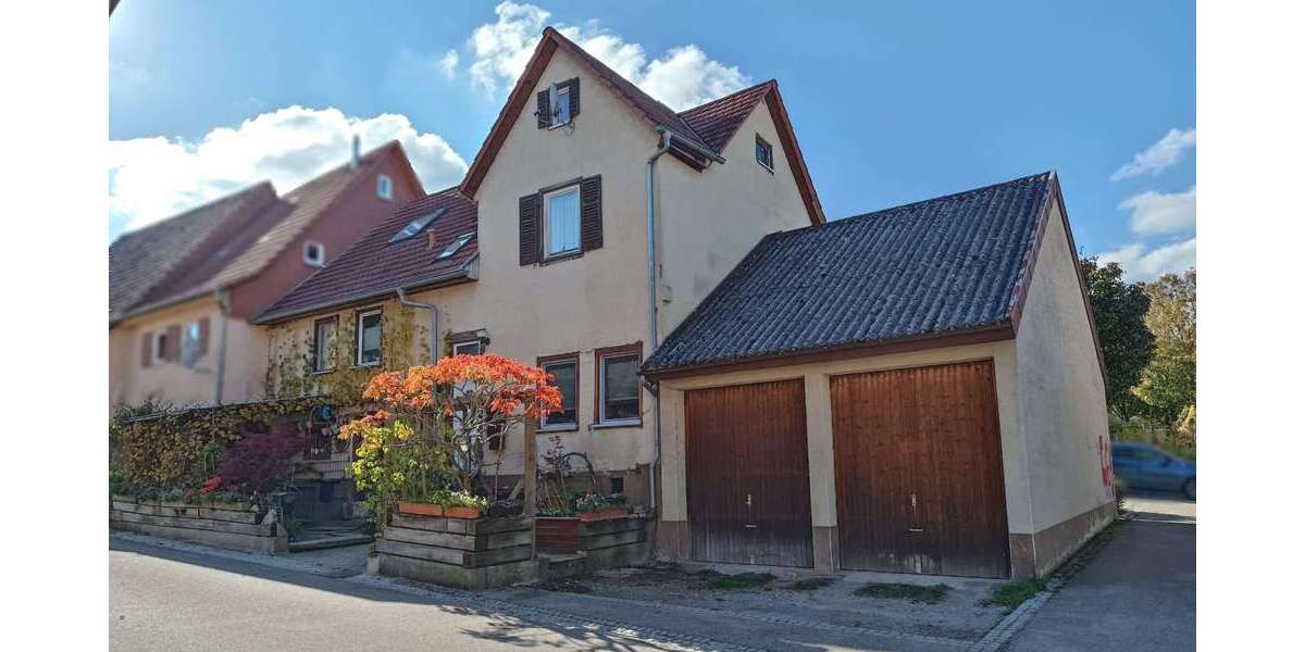 Haus zum Kaufen in Vaihingen 348.000 € 115.37 m² 8 zimmer
