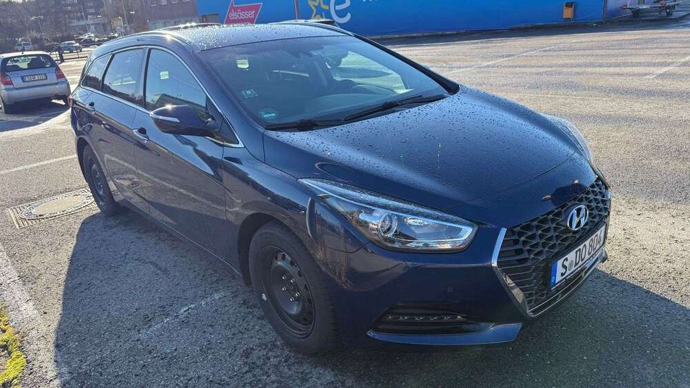 Hyundai i40 118.000 km 9.999 &euro; Sindelfingen 71065