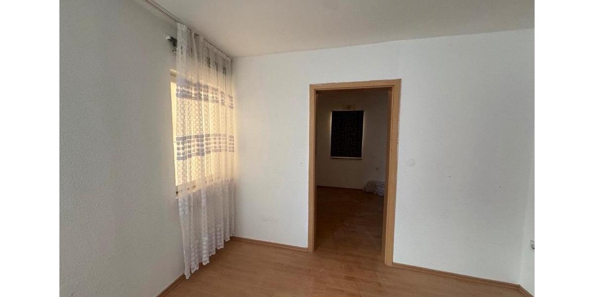 Mehrfamilienhaus, Wohnhaus Markgröningen - 13 Zimmer, 250 m&sup2;, 535.000&euro; | Angebot:26623670