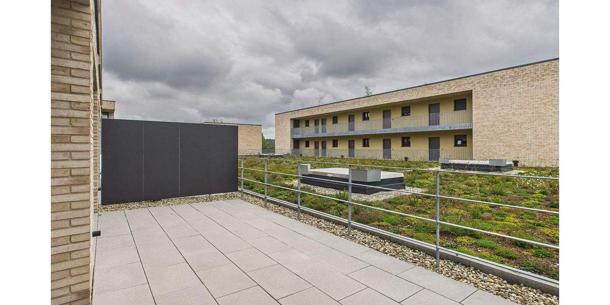 Etagenwohnung Sindelfingen Ost - 2 Zimmer, 71 m&sup2;, 1.330&euro; | Angebot:25772241
